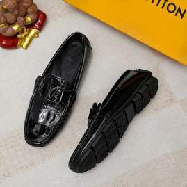 Picture of Louis Vuitton Shoes _SKULVsz38-45mnf0310311955